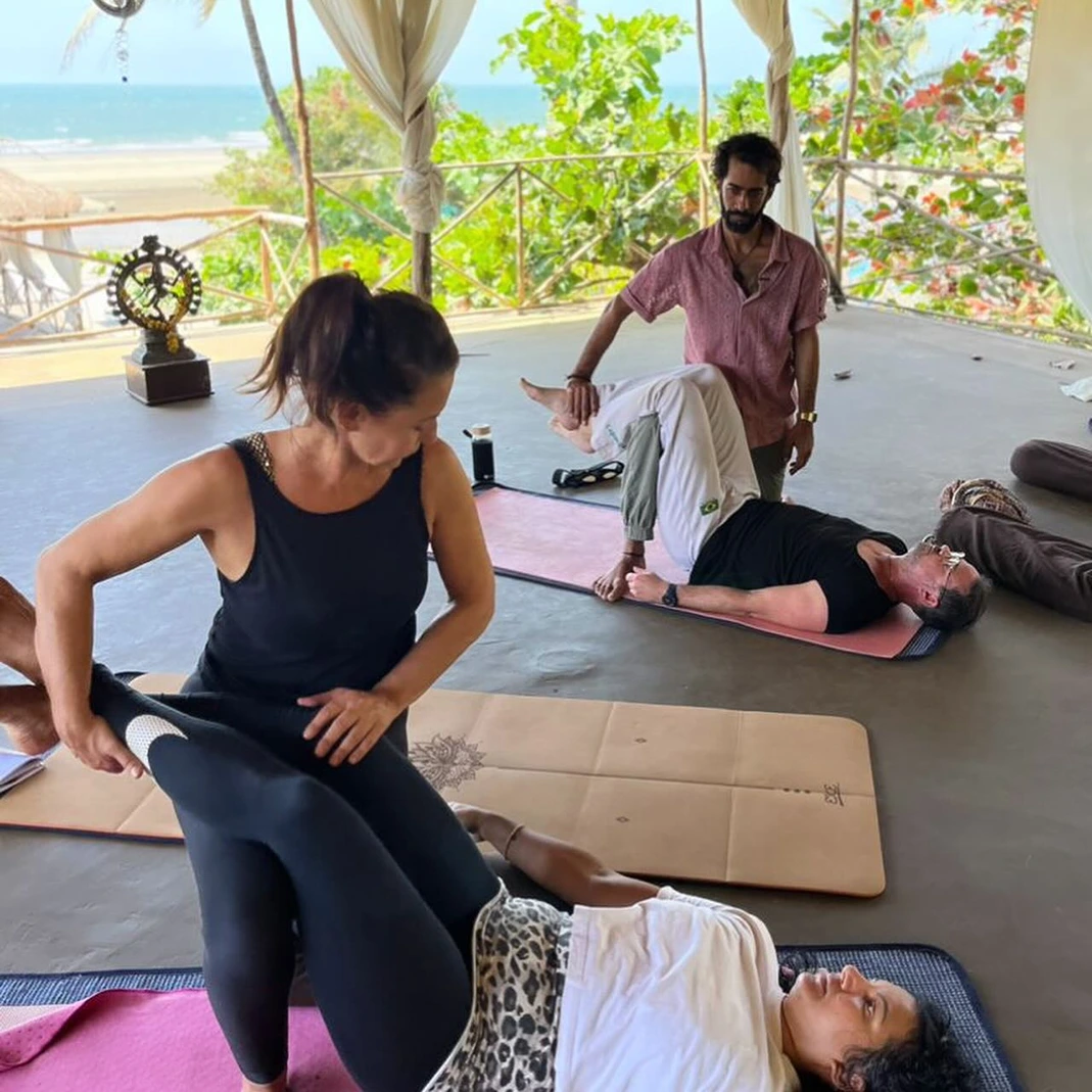 yin yoga therapy training31766565686.webp