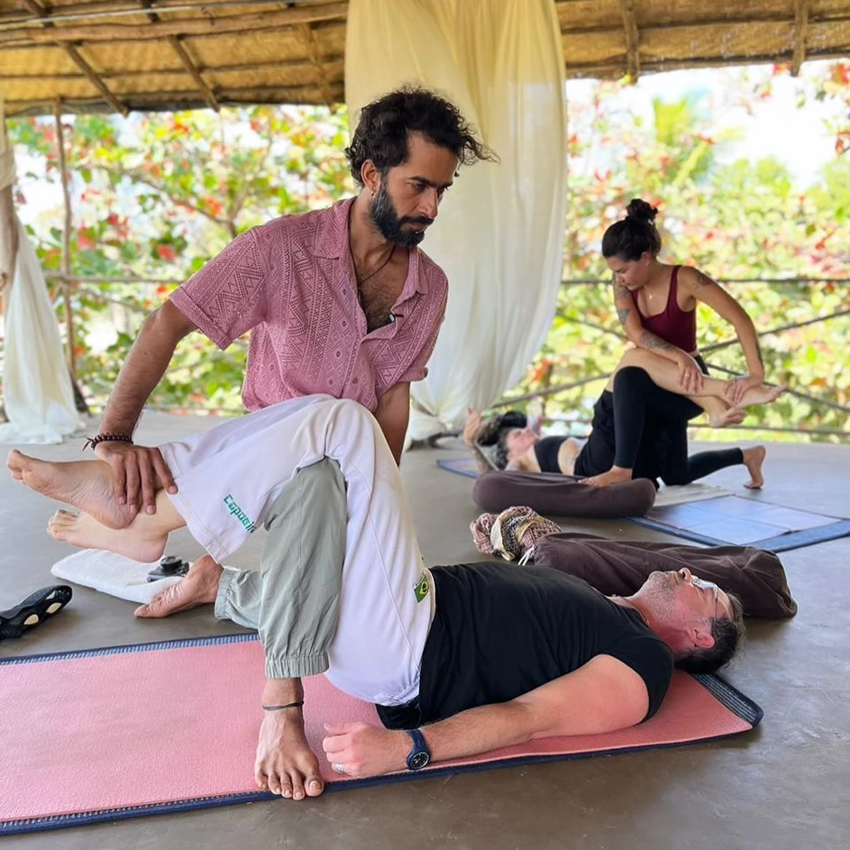 yin yoga therapy training81766565687.webp