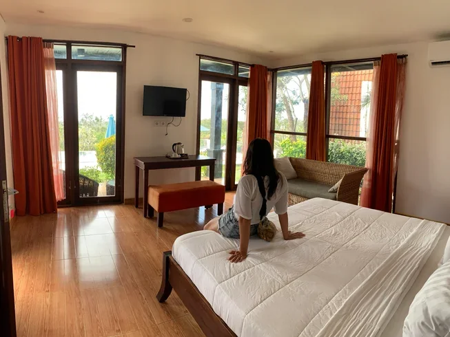 42 Day 500 Hour Yoga TT in Bali at Ocean View Resort with Sauna and Surfing in Bingin Beach Uluwatu by Ulu Yoga15.webp