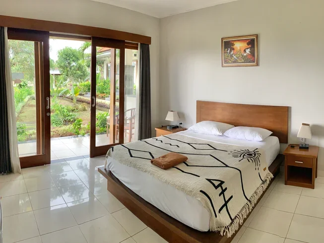 42 Day 500 Hour Yoga TT in Bali at Ocean View Resort with Sauna and Surfing in Bingin Beach Uluwatu by Ulu Yoga32.webp
