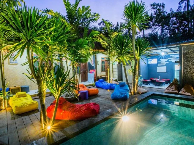 25 Day 200 Hour Aerial and Vinyasa Yoga Teacher Training in Bali by Yoga Dunia Lembongan23.webp