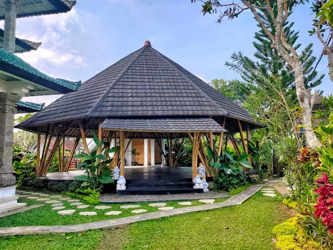 34 Day 300-Hour Yoga Training Teacher in Magical Ubud Bali by Yogaunion20.webp