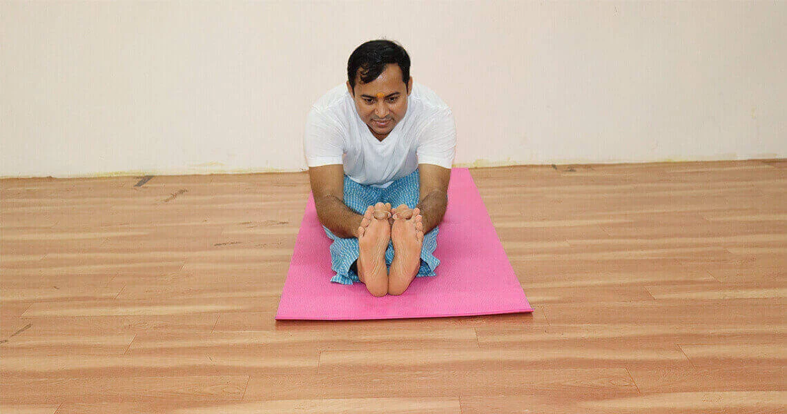 50 Hrs Yoga Teacher Training Course in Rishikesh By Om Yoga International1.webp