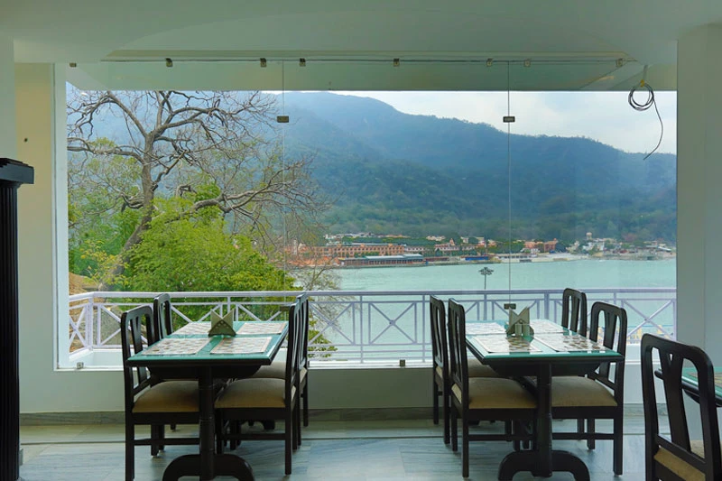 100 Hrs Yoga Teacher Training Course in Rishikesh By Yog Sutra Rishikesh1.webp