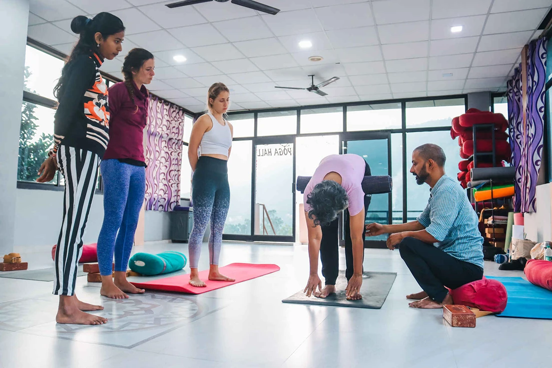 200 Hrs Yoga Teacher Training Course in Rishikesh By Yoga Vidya School1.webp