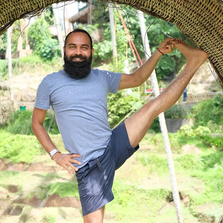 200 Hrs Yoga Teacher Training Course  in Rishikesh By Sattya Yoga3.webp