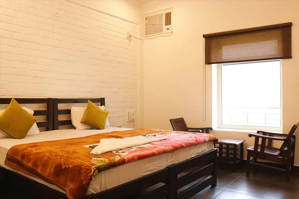 300 Hrs Yoga Teacher Training Course  in Rishikesh By Hari Om Yoga Centre18.webp