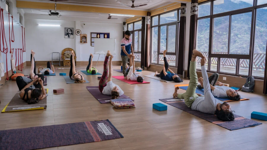 300 Hrs Yoga Teacher Training Course in Rishikesh By Yog Sutra Rishikesh4.webp