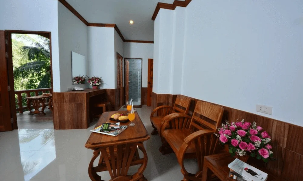 14 Day 300HR Yoga TT, Koh Phangan, Thailand - Beachfront Resort (7) (2).webp
