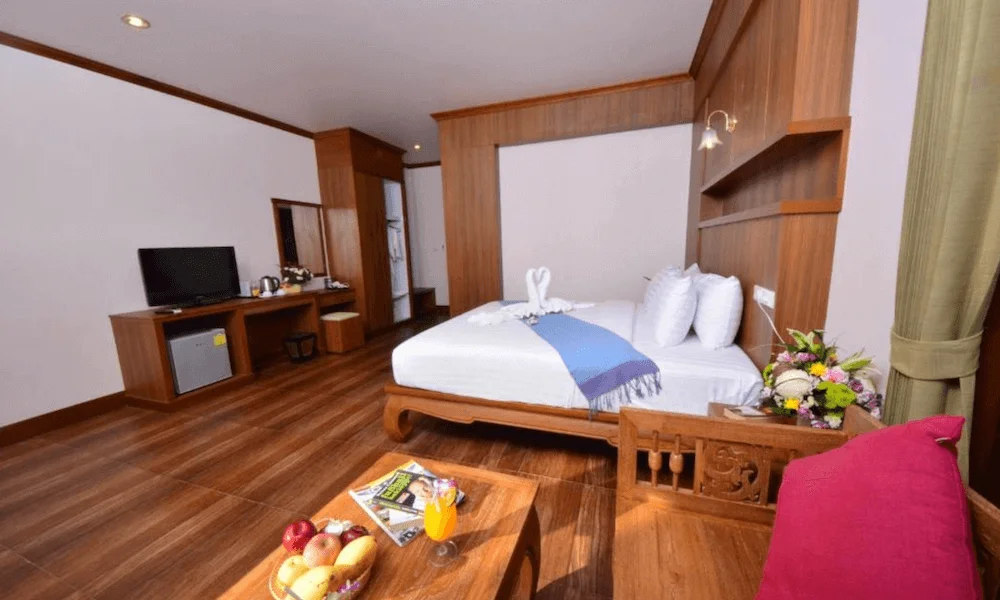 14 Day 300HR Yoga TT, Koh Phangan, Thailand - Beachfront Resort (8) (3).webp