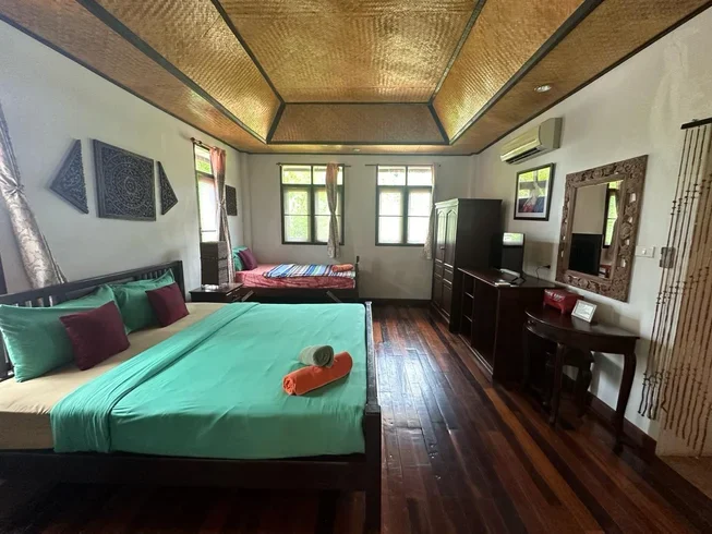 19 Day Small Group Yoga Teacher Training Intensive Program in Koh Samui (22).webp