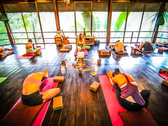 3 Day Hit RESET & Self-Love Online Yoga and Meditation for Body, Mind, and Soul (2) (1).webp