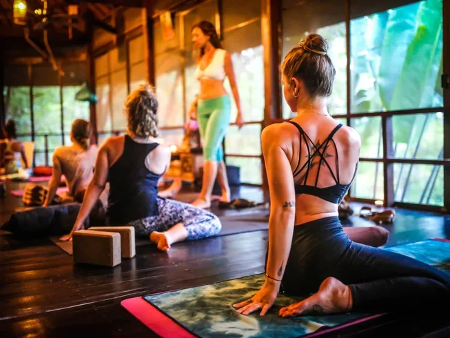 3 Day Hit RESET & Self-Love Online Yoga and Meditation for Body, Mind, and Soul (4).webp