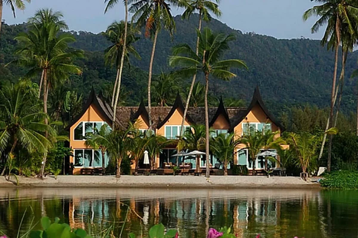 7 Day Detoxifying Weight-Loss, Beach Front Retreat in Thailand (23).webp
