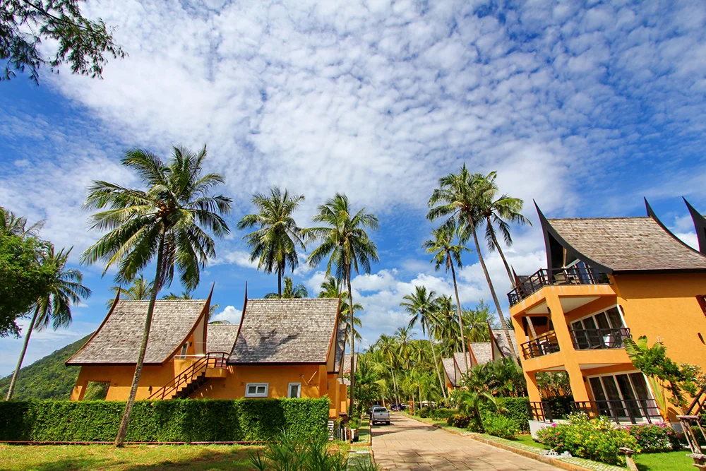 7 Day Detoxifying Weight-Loss, Beach Front Retreat in Thailand (4) (1).webp