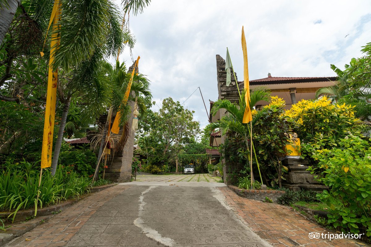 entrancev153886601745567480.jpg