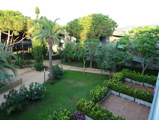 aparthotel ciutat de palol 241747310095.webp
