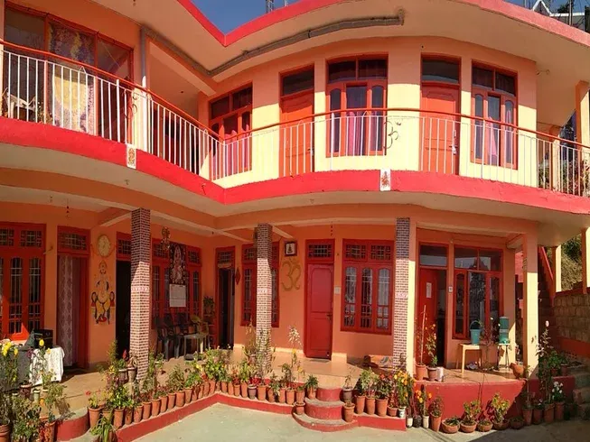 om yoga ashram 531754484871.webp