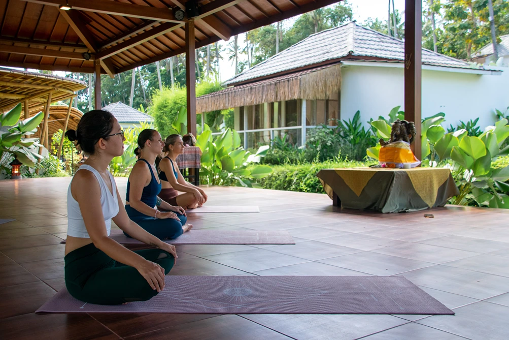 yoga11768043265.webp